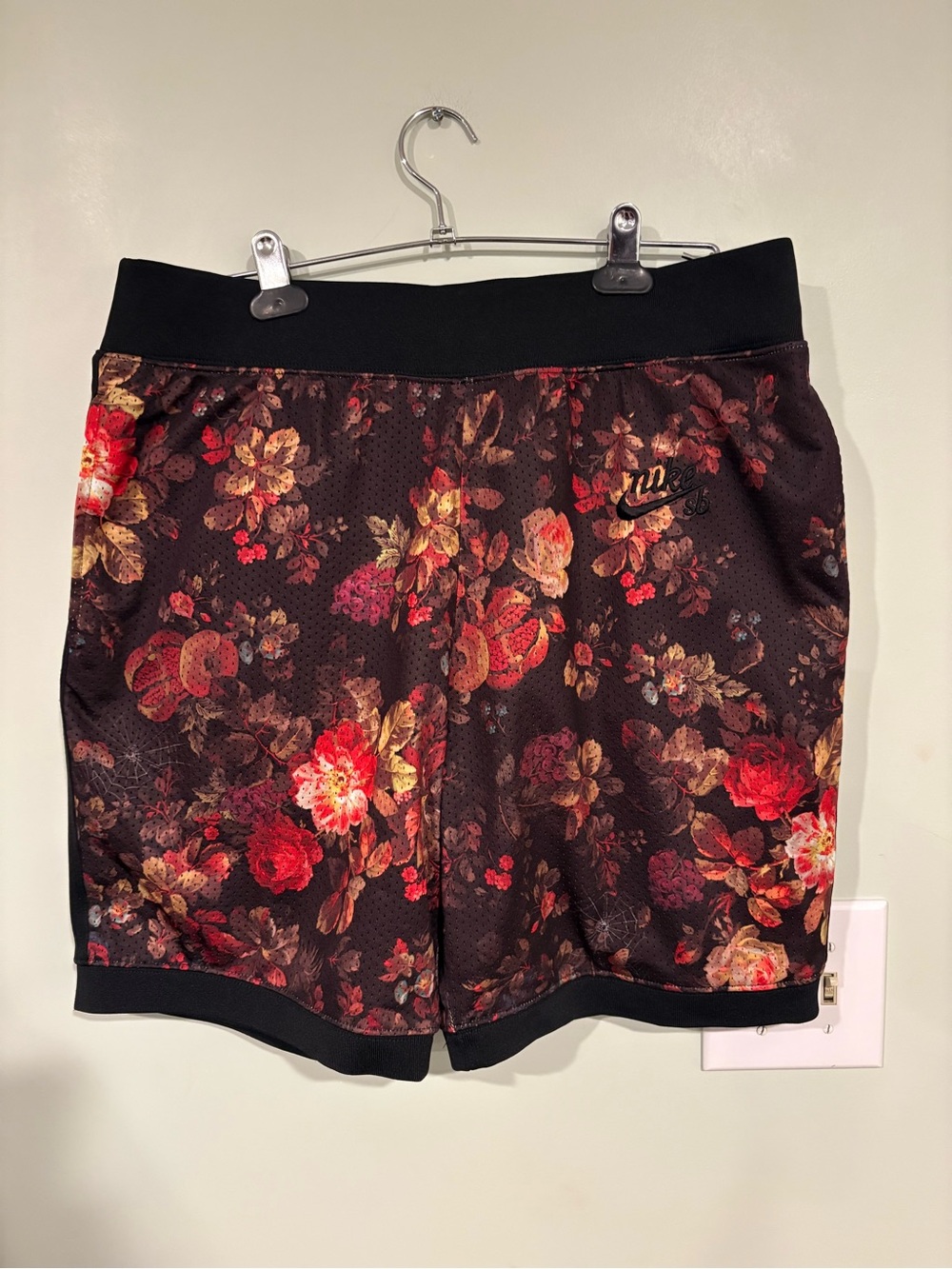 Nike SB Dri-FIT Heritage Floral shorts